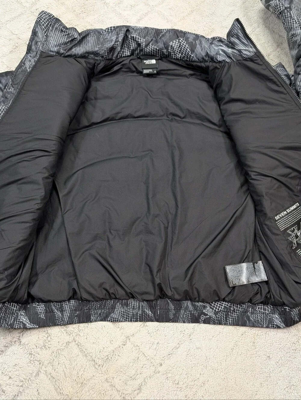 The North Face Jacket Mens M Black Gray 3D Mountain Print 2000 Puffer Summit